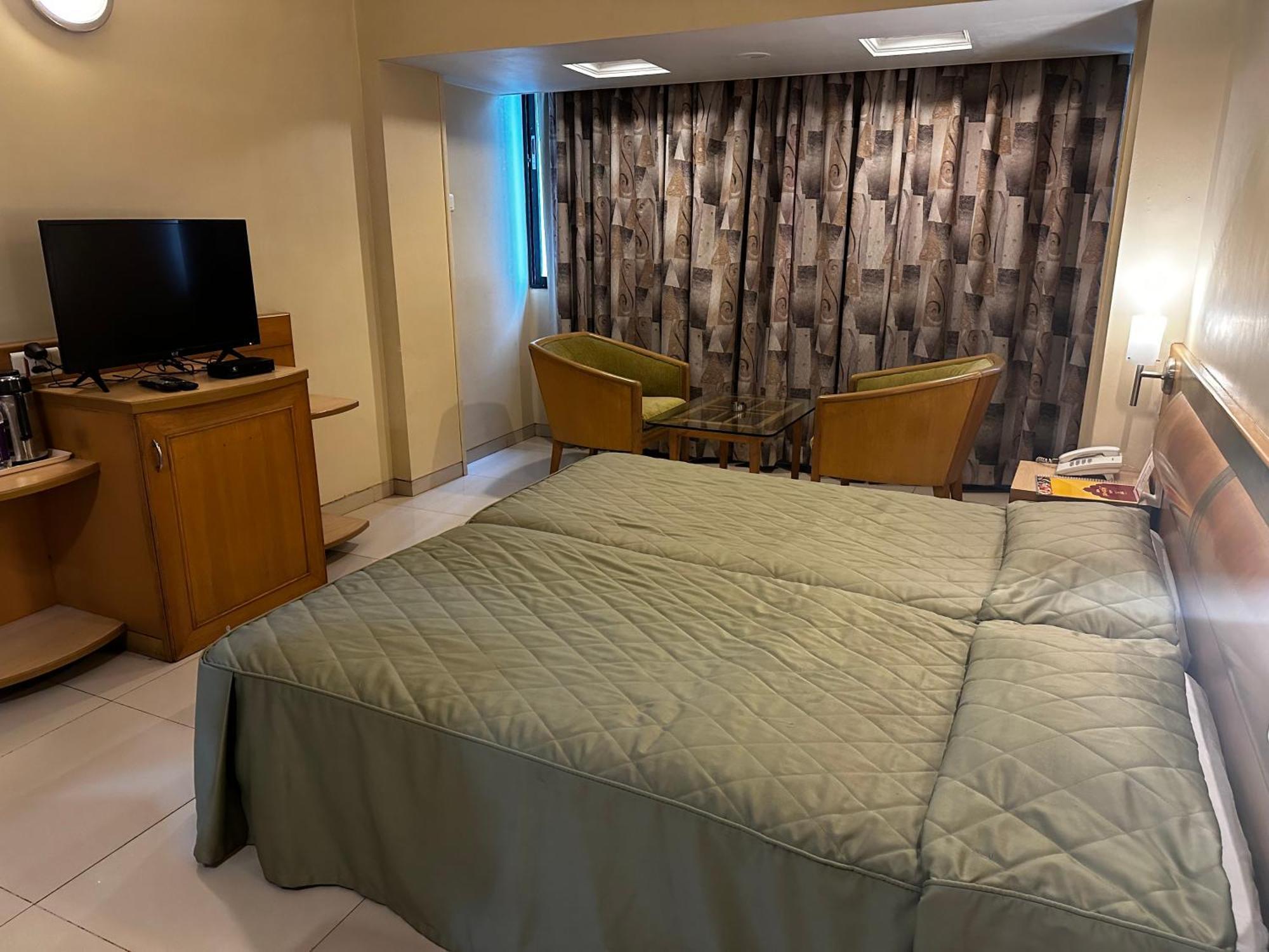 Hotel Ashirwad Pune Esterno foto