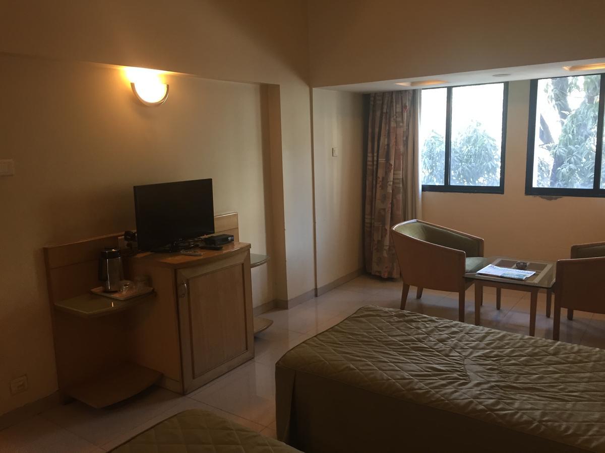 Hotel Ashirwad Pune Esterno foto